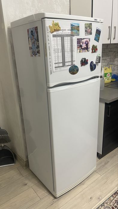 Продам холодильник