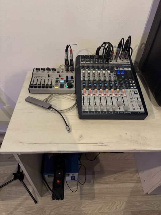 Sala de repetitii complet utilata (trupe, banduri, formatii)