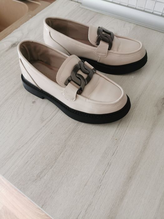 Pantofi Damă piele naturala lăcuita