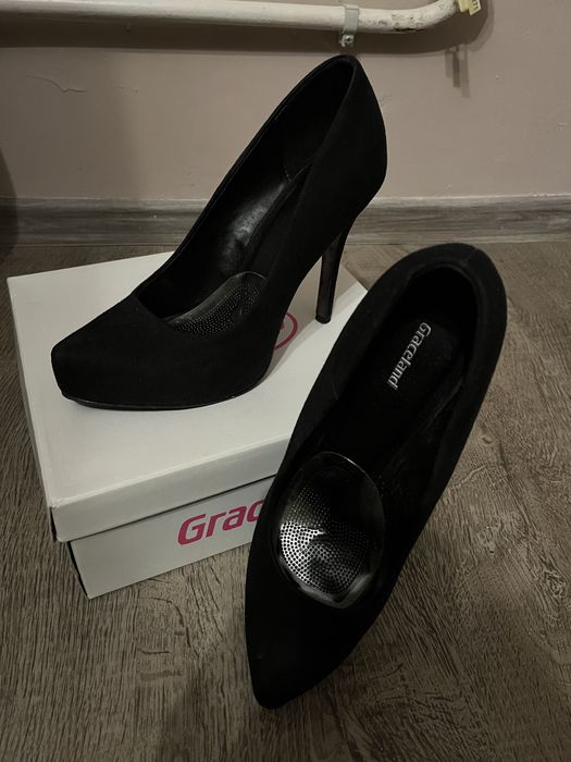 Черни токчета 40 номер