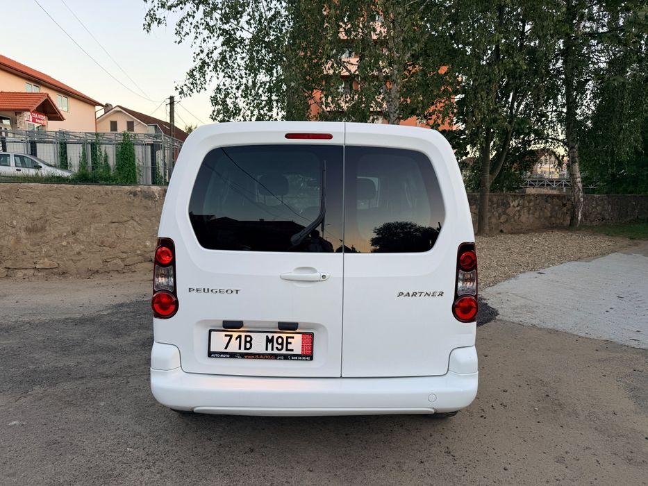 Peugeot partner 2017( doblo caddy)