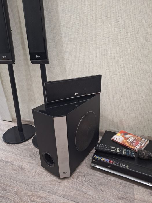 продам домашний кинотеатр LG