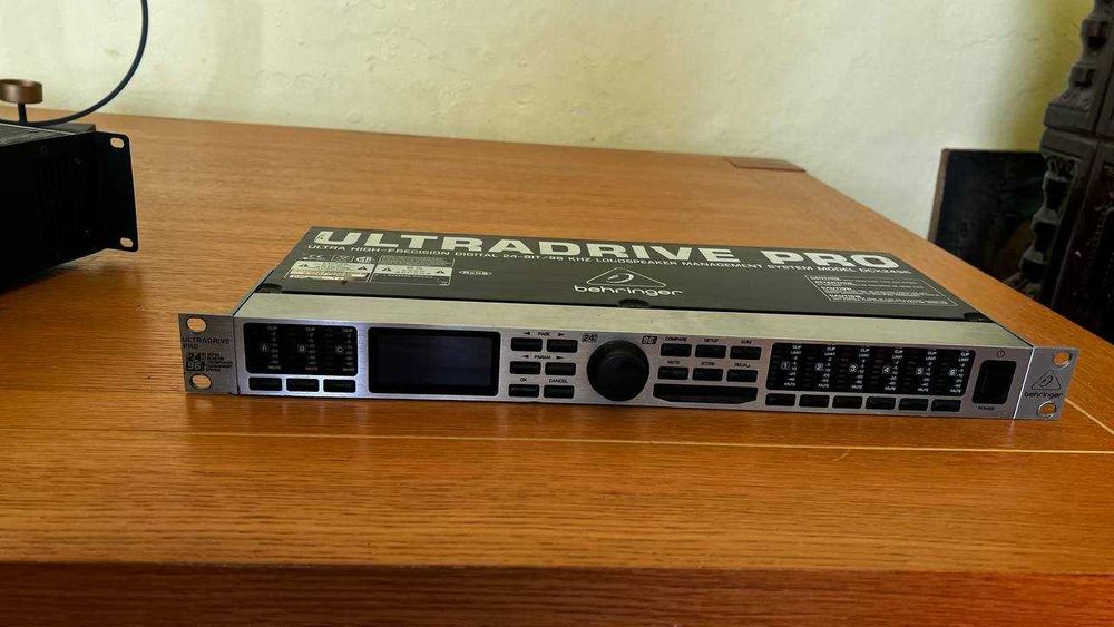 Sistem Audio Profesional PA - Amplificator the t.amp TSA 4000 + Procesor Behringer DCX2496 + 2x Subwooferi