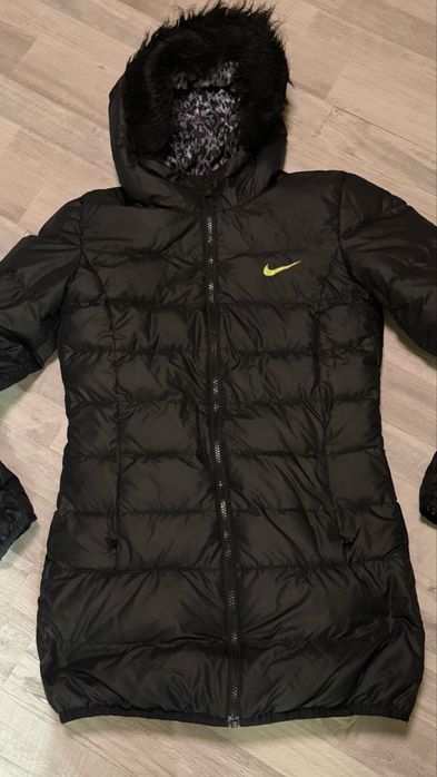 Nike и Karl Lagerfeld якета оригинални