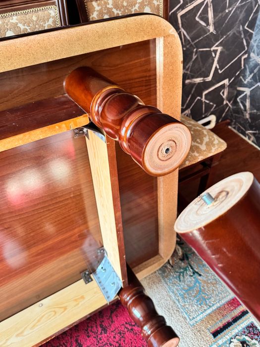 Стол стул сотилади 12 стул и стол