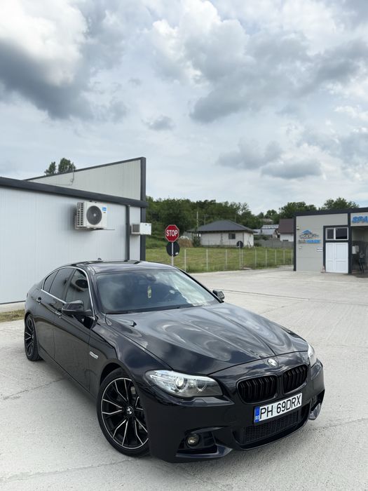 Vand BMW F10 Facelift 2015 Pachet M / O Daune /  Memorii scaune / ceasuri digitale / Jante R19