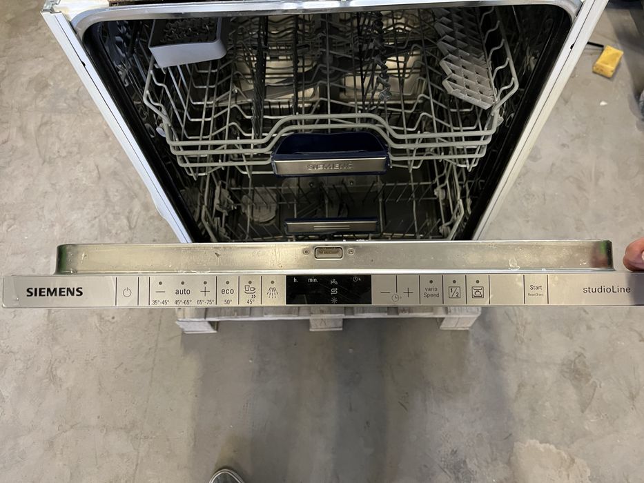 Съдомиялна за пълно вграждане Siemens 60см