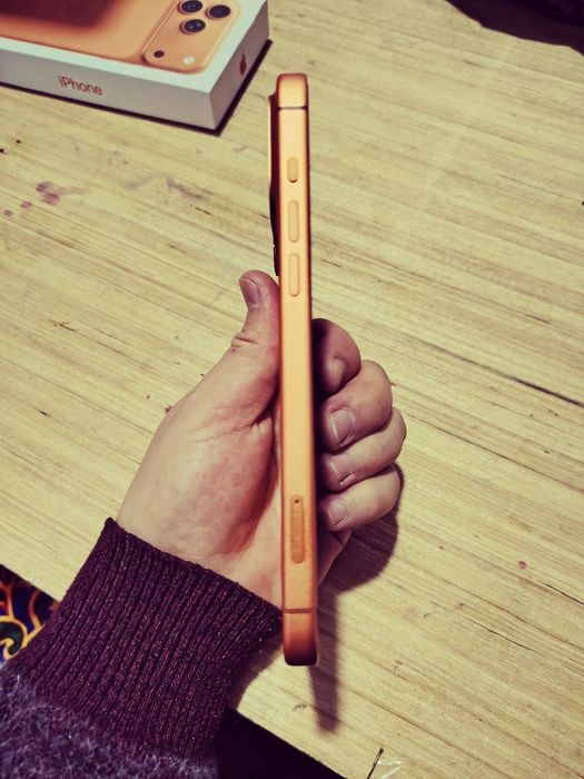 Iphone 17 pro max(dubai)