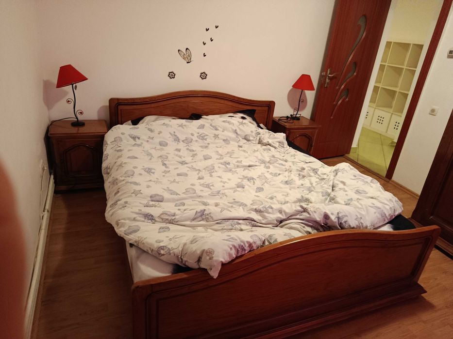 Vând mobila de apartament