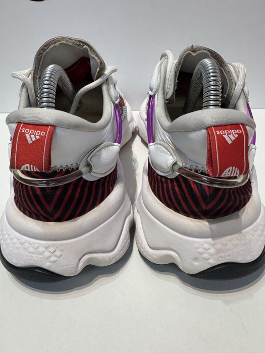 Маратонки ADIDAS OZWEEGO .Номер 37.5