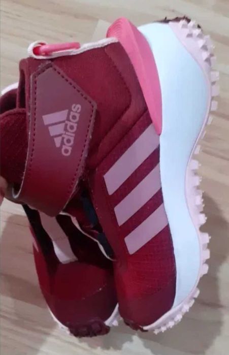 Adidasi/sneackersi Adidas Traxion originali pt fete,mar 29,