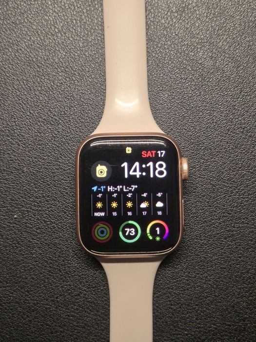 Apple Watch SE  Gold Aluminum Rose Gold 40mm - Sanatate Baterie 81% +