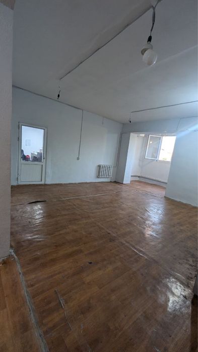 Сдается помещение в аренду под офис или же под произвоство.