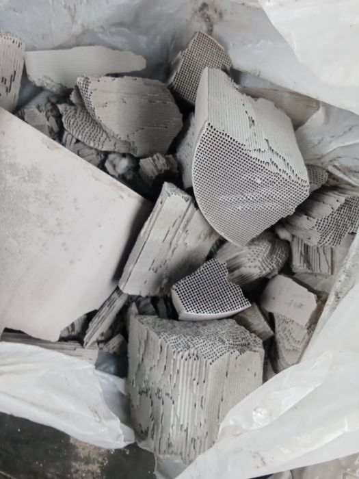 Принимаем авто катализаторы