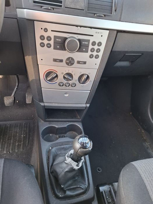 Opel Meriva 1.6 бензин 2005 година на части
