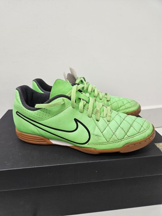Nike tiempo futsal fotbal