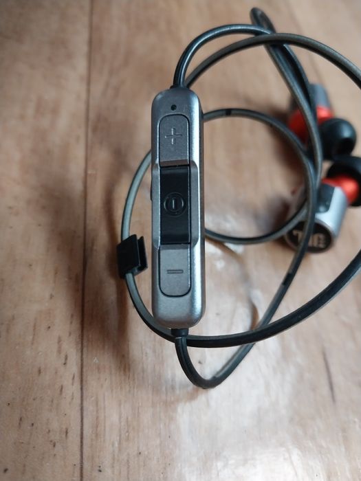 Наушники ОРРО и JBL вакуумные