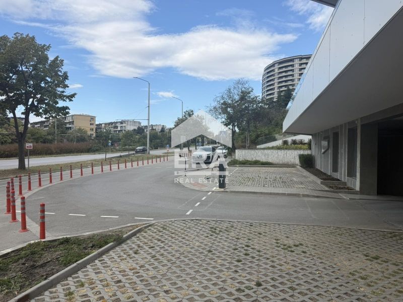 Дава се под наем Гараж / Паркомясто в Варна, Бриз - 13 кв.м за 100 € - Снимка #4
