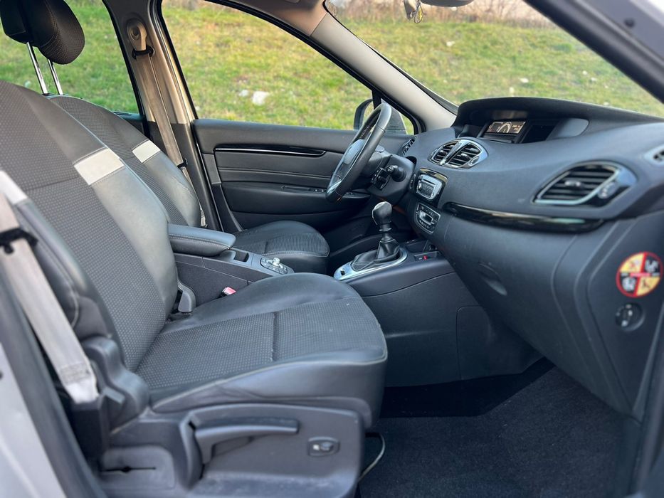 Renault Scenic,2012 Facelift,Rate/Garantie,Bose