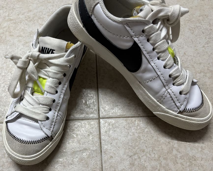 NIKE Blazer Low '77 Jumbo - дамски сникърси N39