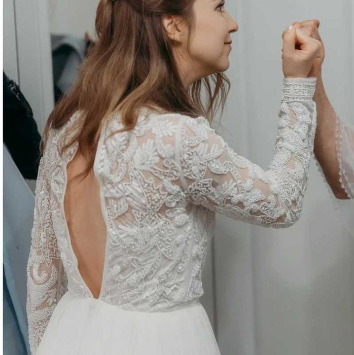 Rochia de mireasa ASOS Bridal xs, cu margele si spate deschis