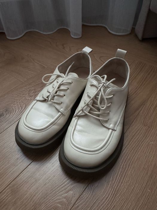 Продам женскую обувь 38р