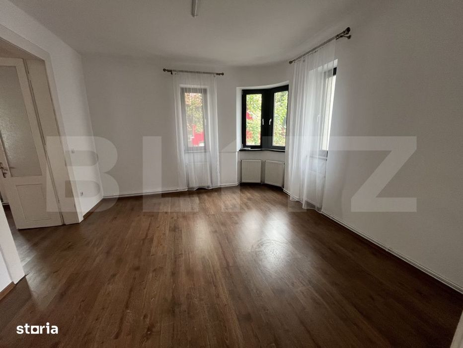 Casa moderna, nemobilata, zona centrala Bistrita langa Policlinica