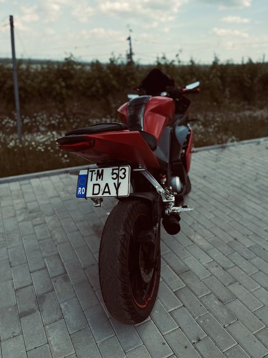 Vând Yamaha Yzf R125 2015 ABS