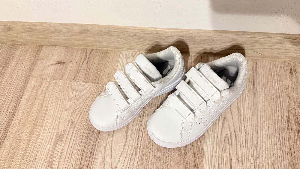 Adidasi adidas baieti marime 30.5