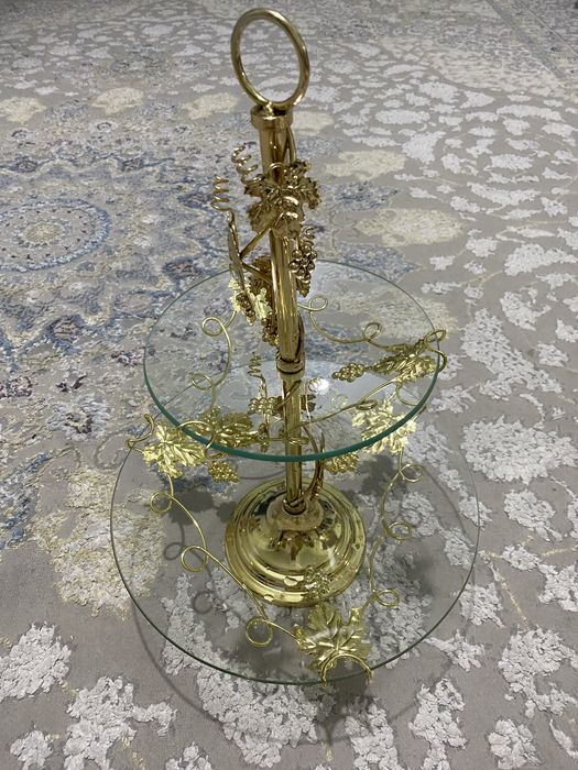 Орешница этажерка стекло