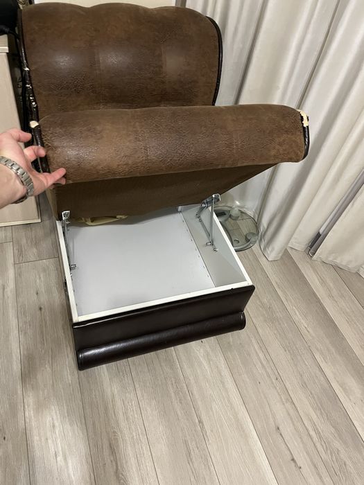 Диван угловой выдвижной