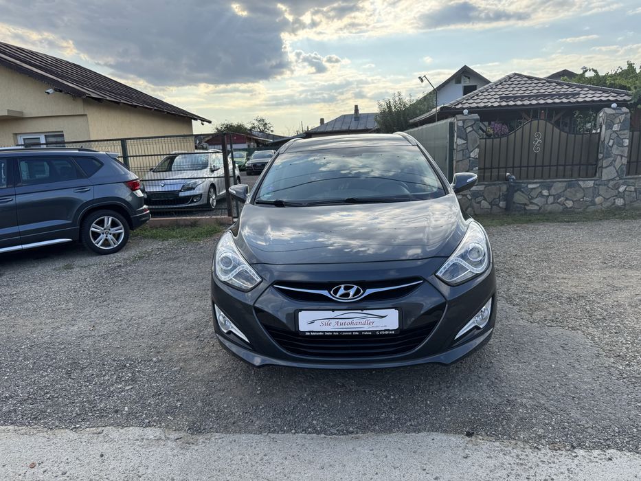 Hyundai i40 **1.6 benzina **lumini led zi** Rate/avans zero*