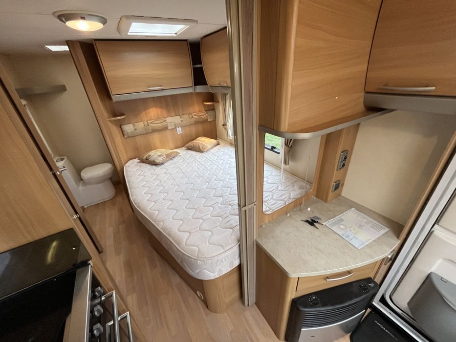 Rulota Swift Coastline 2009 2 zone pat matrimonial Cabina dus Off camp