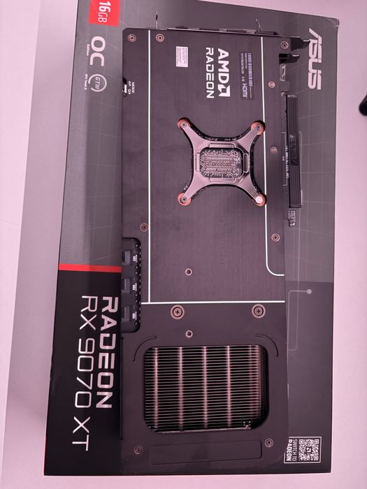 Nou Placă video Amd