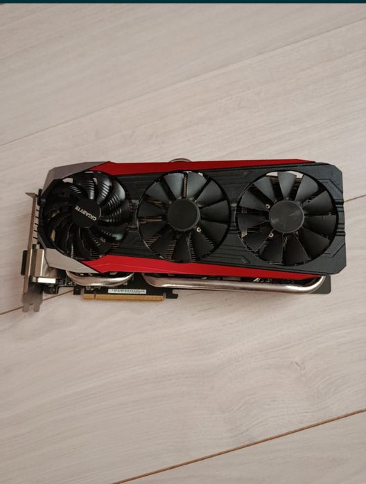 Radeon R9 390x..