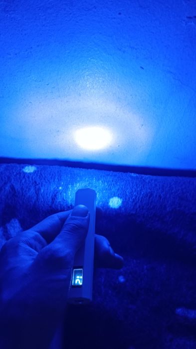 Lampă UV (NOUĂ) cu stand inclus