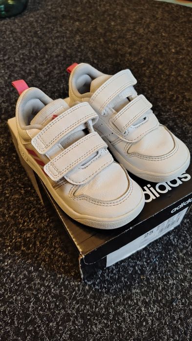 Adidas fete  marime 25
