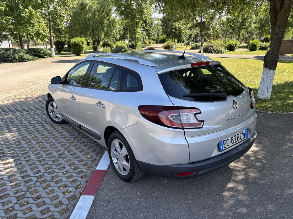 RENAULT Megane 2010 — imagine 3