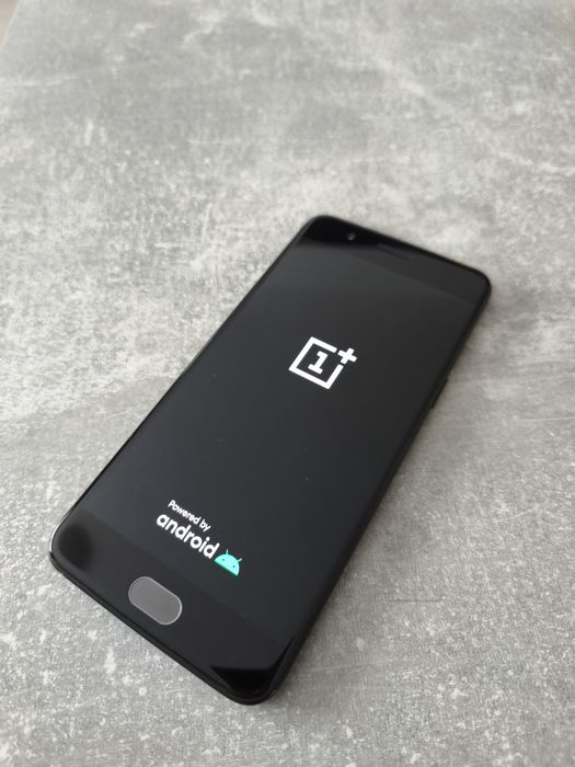 Oneplus 5 cu 8 GB RAM