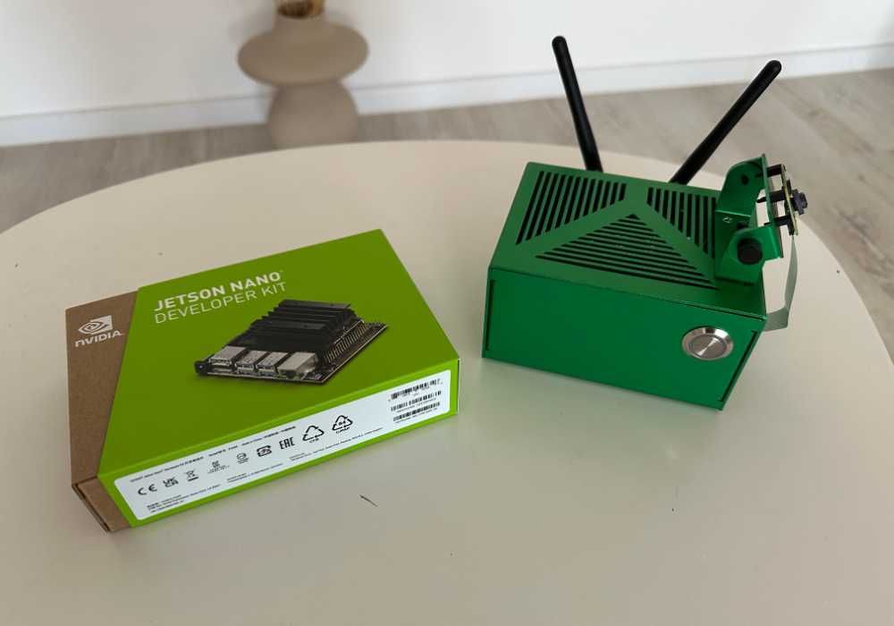 Kit dezvoltare NVIDIA Jetson Nano 4GB ca un Mac mini pentru AI