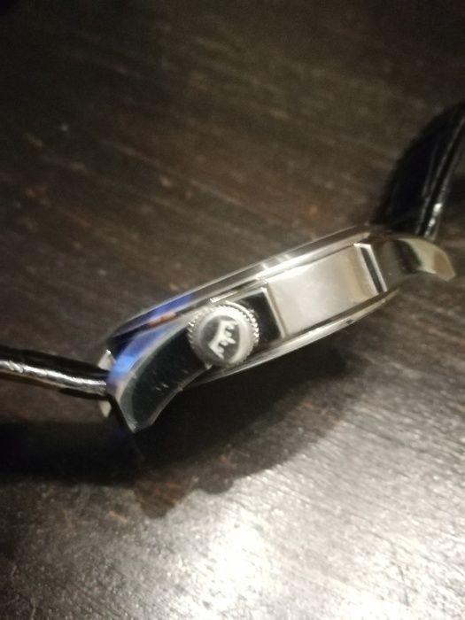 Cronenberg мъжки аналогов кварцов часовник