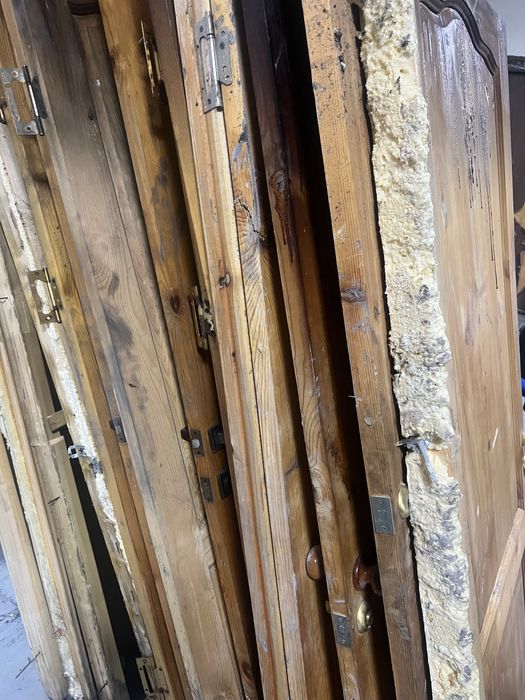 Двери б/у меж комнатнные