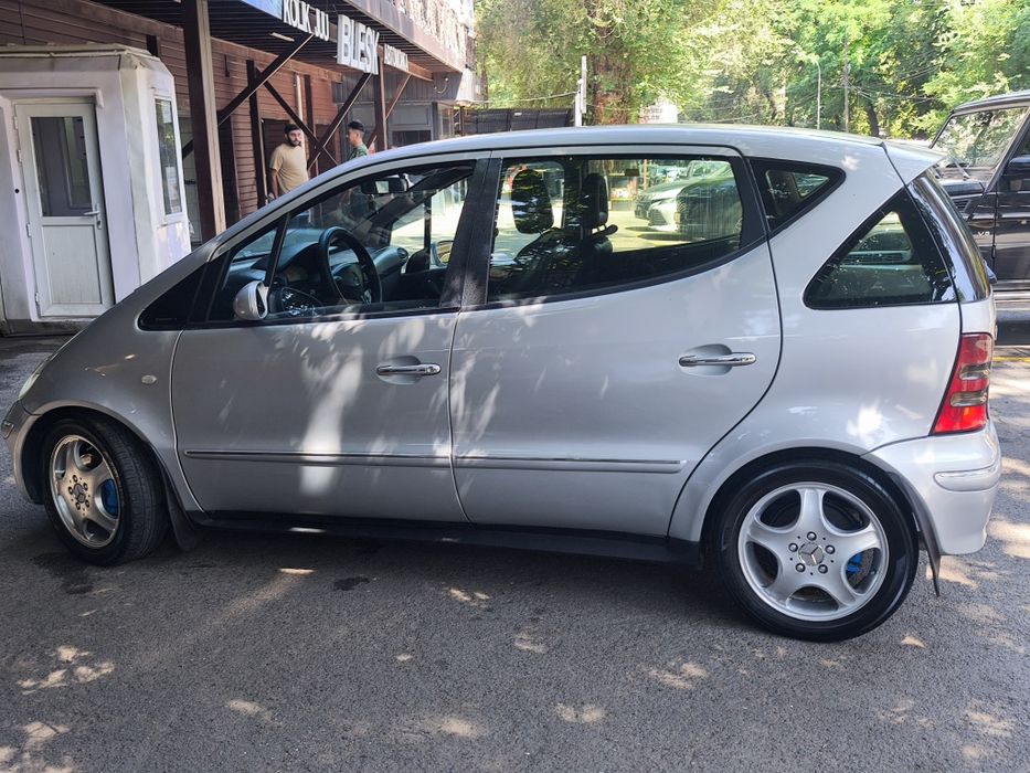 Mercedes A190 объем 1.9 бензин