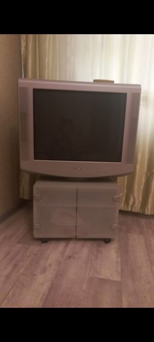 Продаётся телевизор