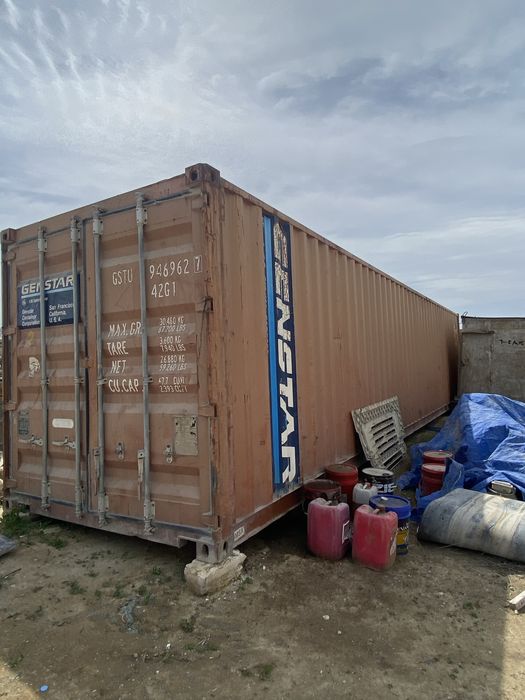 Контейнер морской