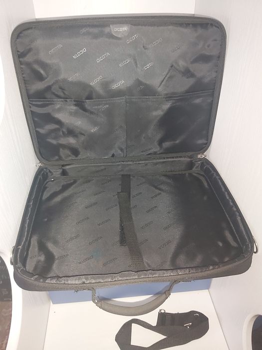 Geanta laptop Dicota