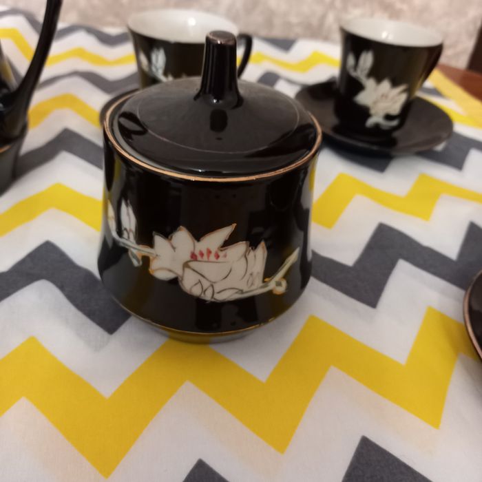 Чайный сервиз на 6 персон