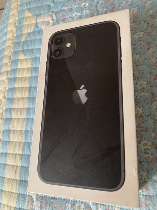 Срочно продам айфон 11