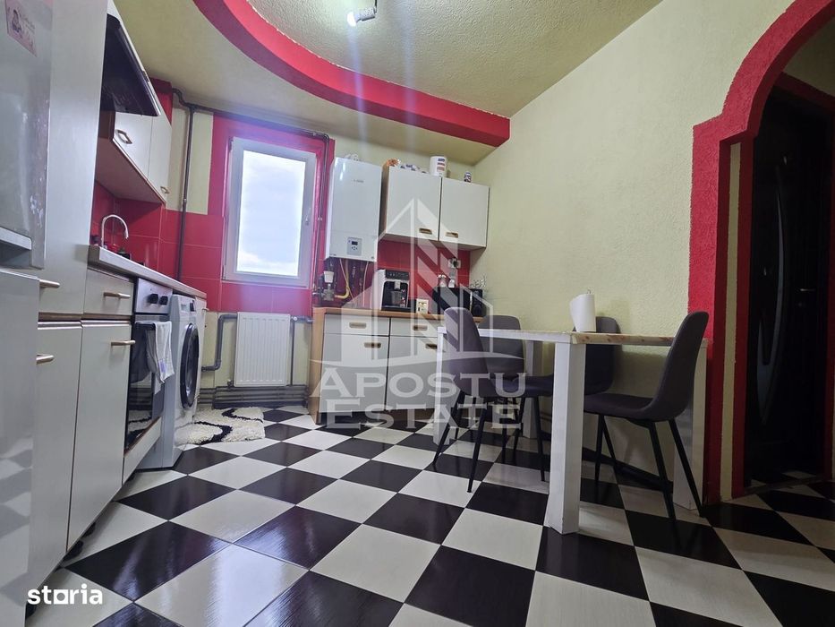 Apartament 3 camere decomandat, etaj 4/4 negociabil