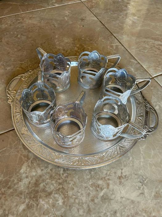 Комплект  руски подстакани с поднос от алумин , винтидж